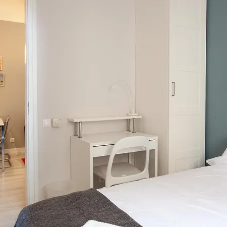 Enjoy Vp Camp Nou Apartment Barcelona